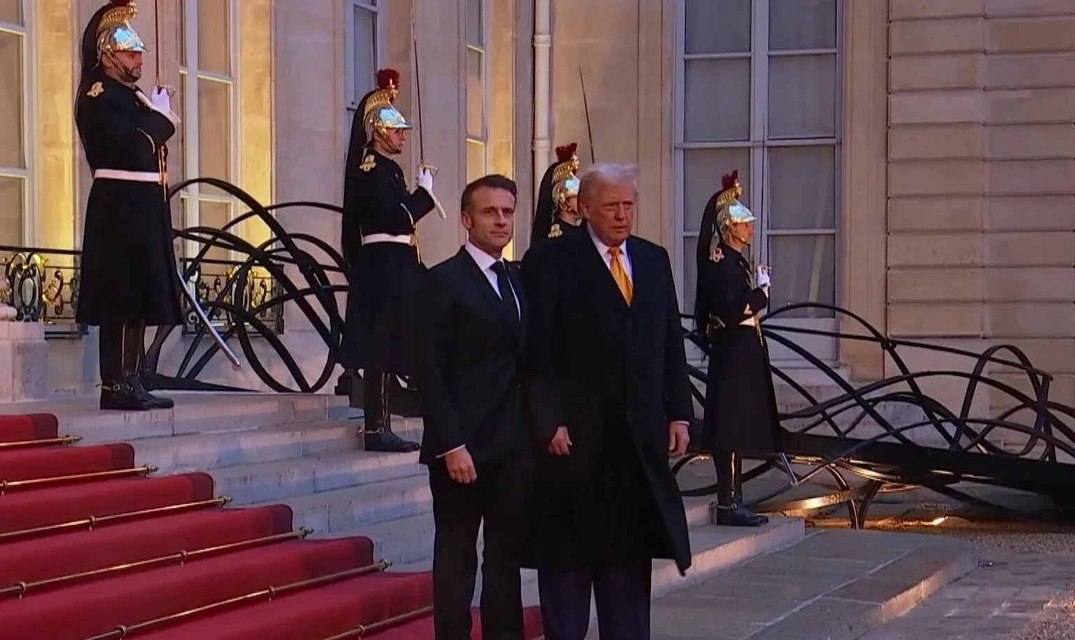 Cerimônia de reabertura da Notre-Dame: Trump chegou ao Eliseu e foi recebido por Macron