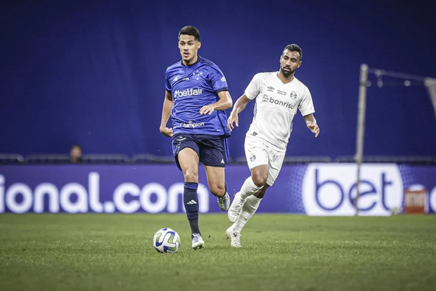 Lucas Oliveira no Kyoto Sanga — Foto: Divulgação/ Kyoto Sanga