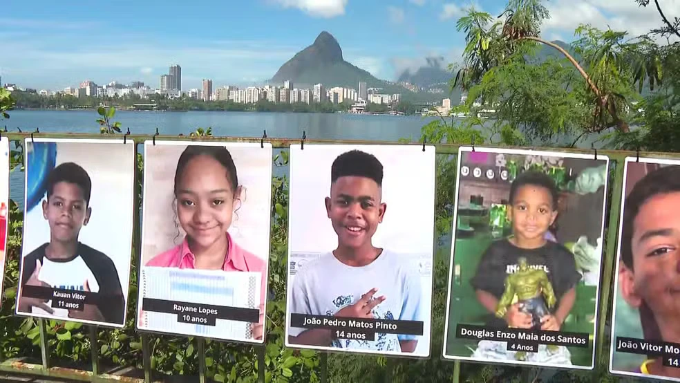 Ato na Lagoa contra a morte de crianças por balas perdidas — Foto: Reprodução/TV Globo