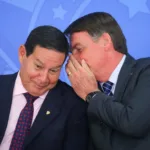 Hamilton Mourão e Bolsonaro: o senador disse que houve uma “conspiração Tabajara”. Foto: reprodução