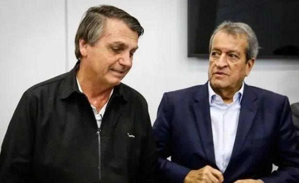 Jair Bolsonaro e o presidente do PL, Valdemar Costa – Foto: Reprodução