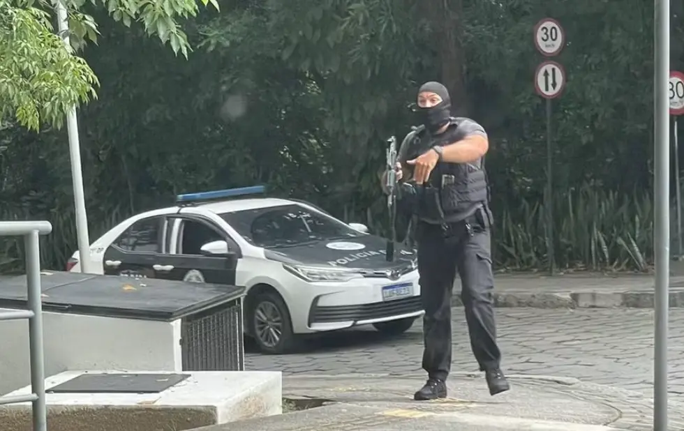 Polícia Civil durante ação na Fiocruz, no Rio. Foto: reprodução