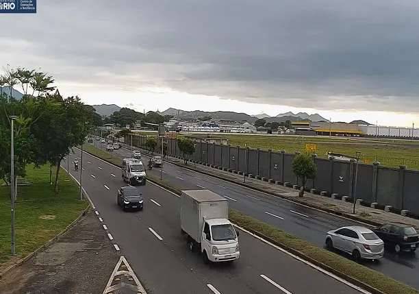 Céu nublado e previsão de chuva marcam o início da semana no Rio de Janeiro.