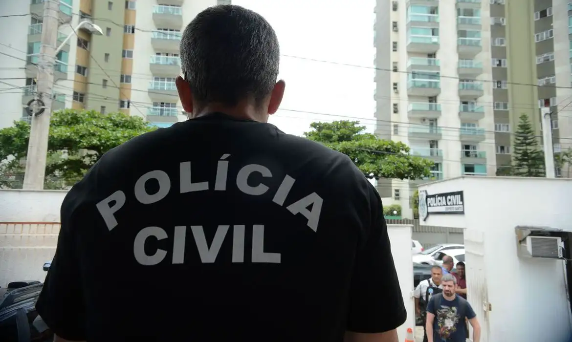 Réveillon 2025 no RJ registra queda de crimes. Segurança reforçada com 28 mil agentes e tecnologia de ponta reduz furtos e roubos