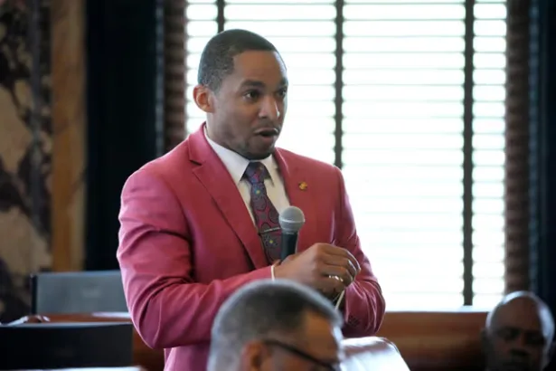 O senador estadual Bradford Blackmon, do Mississippi. Foto: Rogelio V. Solis/AP